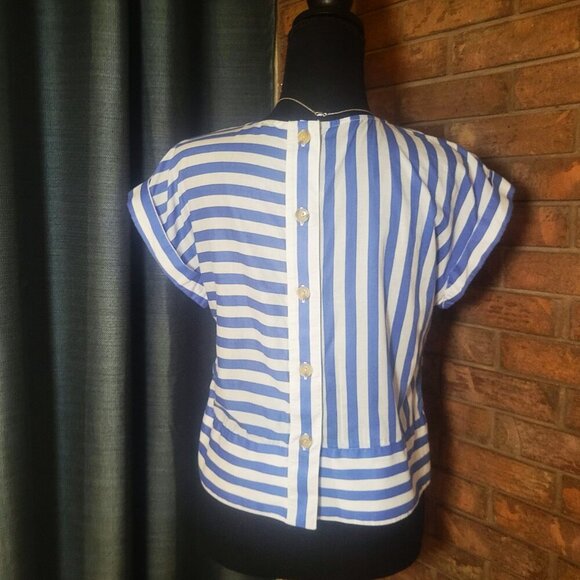 Banana Republic Women's Multi-Directional Blue/White Striped Cropped - Size XS - Picture 4 of 10